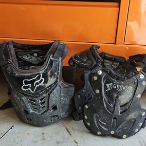 Fox Youth Chest Protector in Black